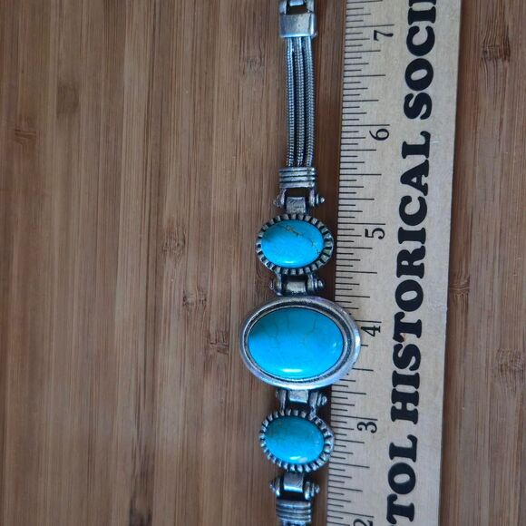 No-brand Women's Blue and Silver southwest Jewelry - Picture 3 of 3